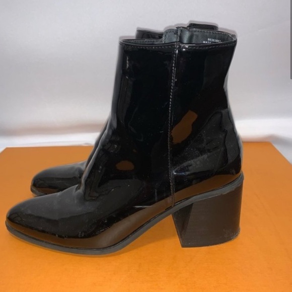*SOLD* Forever 21 Boots π - Picture 4 of 9